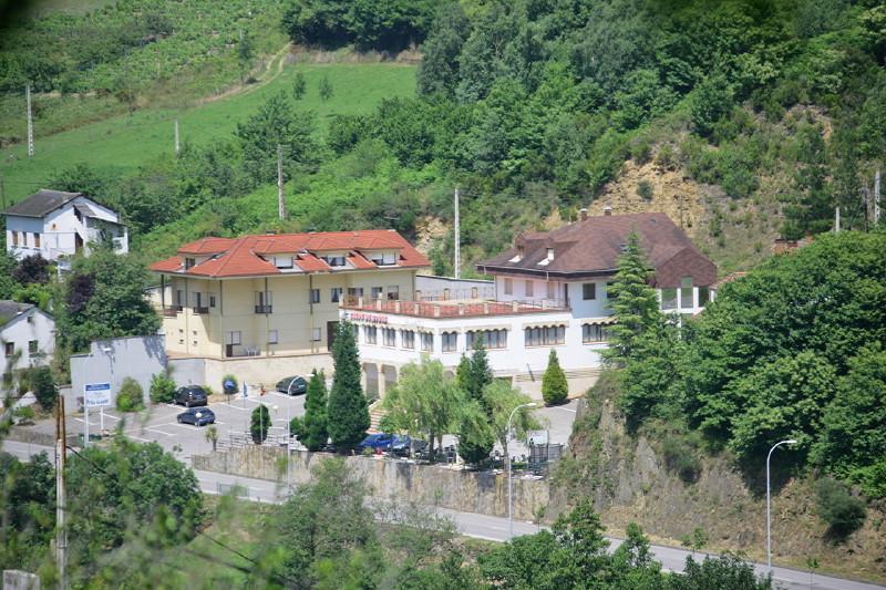 Hotel Penagrande Cangas De Narcea Exterior photo