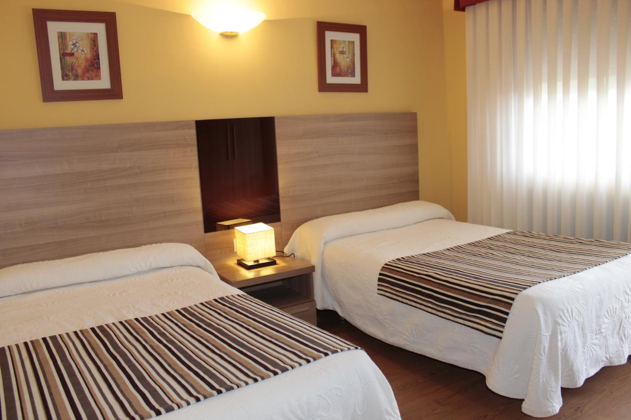 Hotel Penagrande Cangas De Narcea Exterior photo